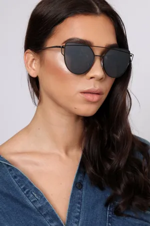 Black Metal Frame Aviator Sunglasses - Nell