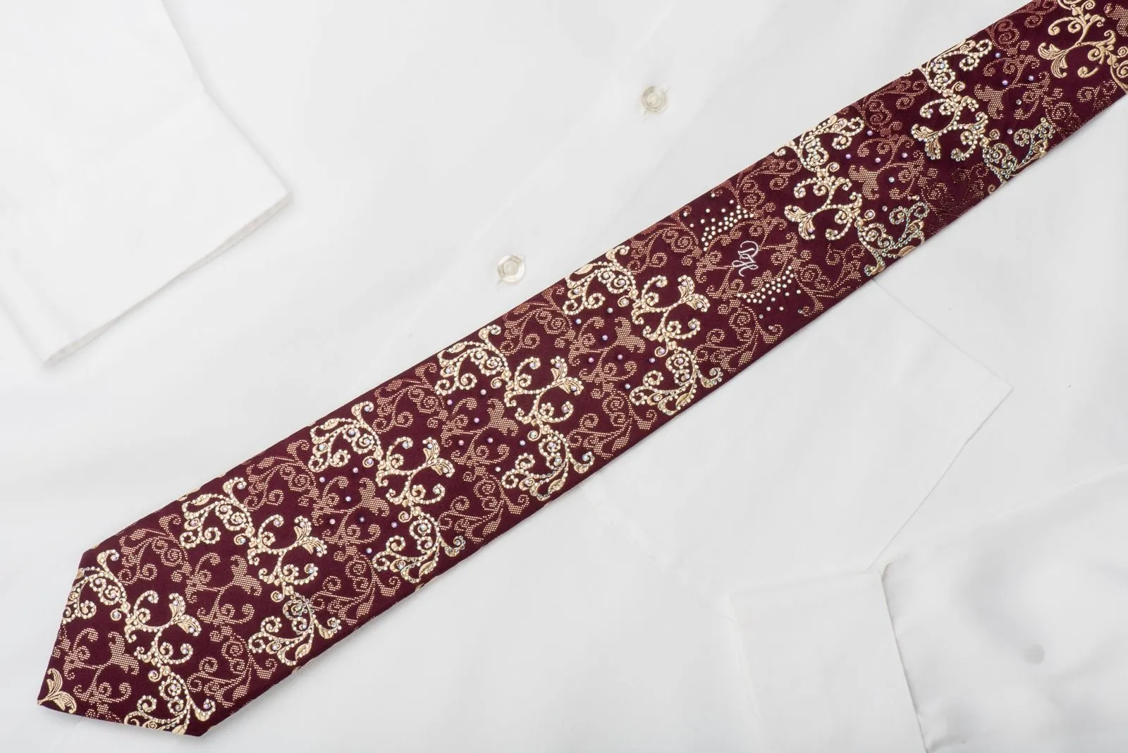 Daniel Hechter Men's Rhinestone Silk Tie Golden Damask On Burgundy With Sparkles